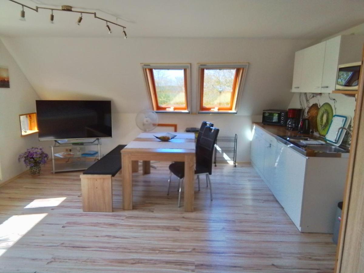Haus Im Wind Apartment Putbus Ngoại thất bức ảnh